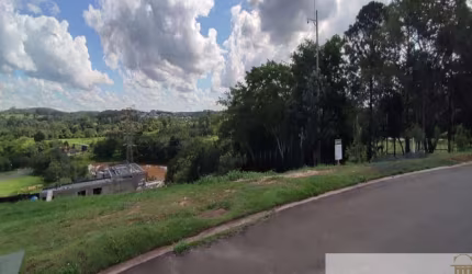 Terreno à venda na Condomínio Villas do Golfe, Bairro do Pinheiro, Itu por R$ 530.000