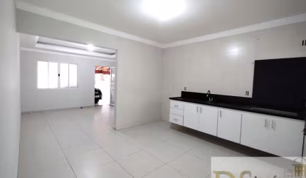 Casa em Condomínio em Salto SP no Cond Rio das Pedras com 3 dormitórios, sendo 1 suíte. Cond. c/ Piscina e Salão de Festas - Residencial Santo Stefano