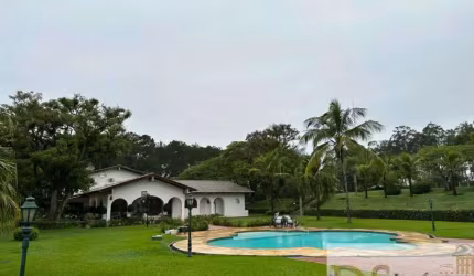 HARAS MARAVILHOSO DE 6,5 ALQUEIRES EM ITU COM CASA SEDE, CASA P/ FUNCIONÁRIO, 12 COCHEIRAS, PISCINA E ETC