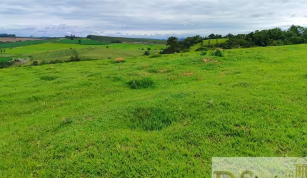 EXCELENTE OPORTUNIDADE: Sítio de 17,7 alqueires à venda em São Miguel Arcanjo-SP! Aproveite!
