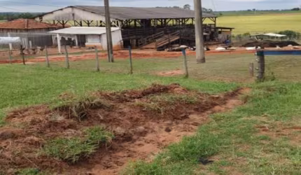 Fazenda à venda na Guaimbê, Centro, Guaimbê