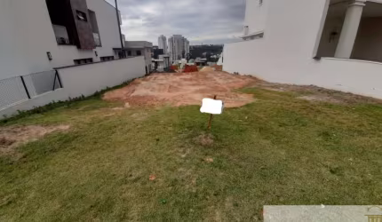 Terreno à venda na Avenida Getúlio Vargas, s/n, Residencial Central Parque, Salto por R$ 279.000