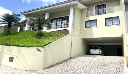 Casa para Venda em Joinville, FLORESTA, 4 dormitórios, 1 suíte, 3 banheiros, 2 vagas