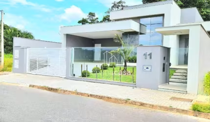 Casa com 3 dormitórios à venda, 210 m² por R$ 1.610.000,00 - Barra do Rio Cerro - Jaraguá do Sul/SC