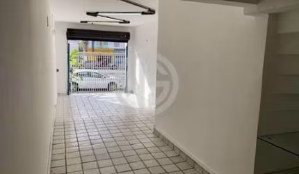 Casa sobrado no bairro Indianópolis em São Paulo-SP