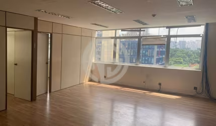 Sala Comercial em Jardim Paulistano, São Paulo/SP