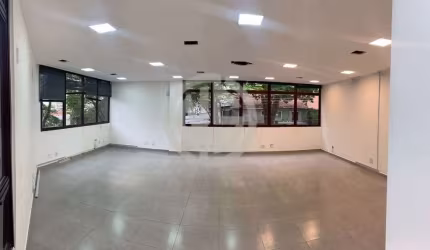 Prédio Comercial em Chácara Santo Antônio (Zona Sul), São Paulo/SP