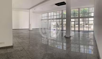 Prédio Comercial em Vila Isa, São Paulo/SP