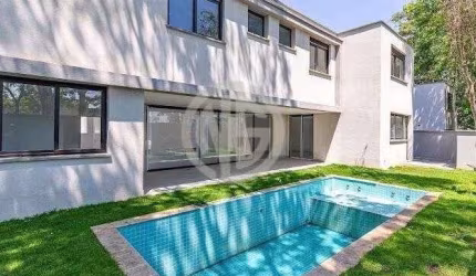 Casa Alto Padrão em Jardim Cordeiro, São Paulo/SP