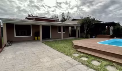 C627 Residência com piscina próximo ao mar/Imbé