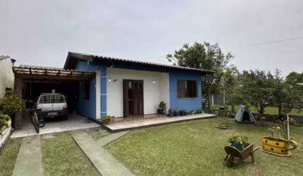 C339 Casa à venda, apenas 300 metros do mar/Imbé