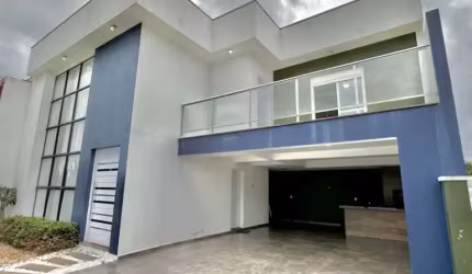 CMC5 Sobrado de alto padrão,  próximo ao mar em Mariluz