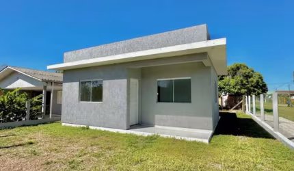 C405 Imóvel novo próximo ao mar em esquina!