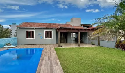 C629 Imóvel com piscina no bairro Presidente/Imbé.