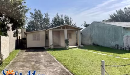 C313 Casa mista à venda,  para o lado do mar/Imbé