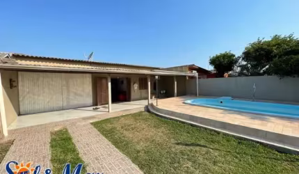 C606 Casa com piscina, na praia Presidente/Imbé