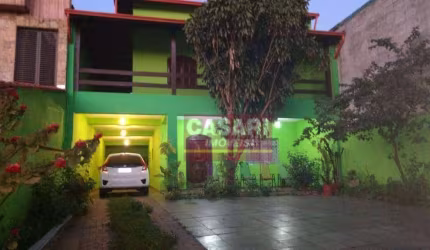 Casa com 3 dormitórios à venda, 320 m² por R$ 912.000,00 - Vila Aquilino - Santo André/SP