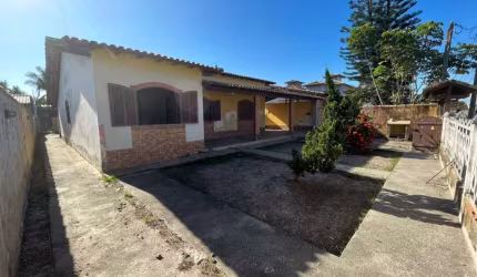 Casa com 7 dormitórios à venda, 231 m² por R$ 390.000,00 - Verão Vermelho - Cabo Frio/RJ