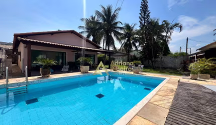 Casa com 3 dormitórios à venda, 220 m² por R$ 1.200.000,00 - Extensão do Bosque - Rio das Ostras/RJ