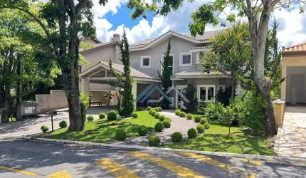 Casa mobiliada com 4 dormitórios, sendo 3 suítes à venda, 600 m² por R$ 4.134.000 - Residencial Morada dos Lagos - Barueri/SP