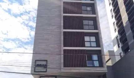 Cobertura de luxo com 3 quartos e 3 suítes no bairro Anita Garibaldi em Joinville-SC: 196m² e 3 vagas de garagem!