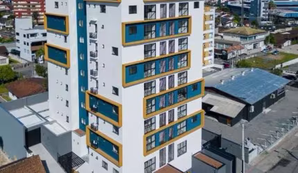 Apartamento à venda em Joinville-SC, Anita Garibaldi: 2 quartos, 1 suíte, 3 salas e 104,80 m² de área!