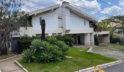 Casa à venda no bairro Alphaville Residencial Dois - Barueri/SP