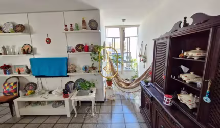 Apartamento para Venda em Salvador, Amaralina, 2 dormitórios, 2 banheiros, 1 vaga