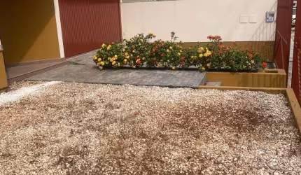 BELÍSSIMA CASA DISPONÍVEL PARA LOCAÇÃO