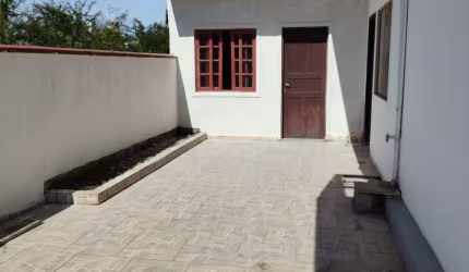 LINDA CASA DISPONÍVEL PARA LOCAÇÃO COM DÓIS DORMITÓRIOS