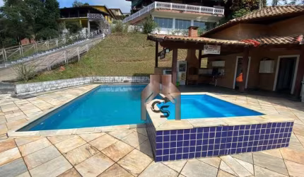 Linda Chácara com 3 dormitórios à venda, 200 m² por R$ 1.200.000 - Igarata - Igaratá/SP