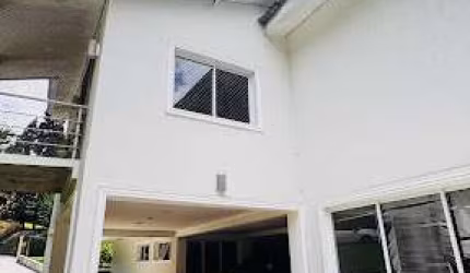 Casa com 3 dormitórios à venda, 520 m² por R$ 2.100.000,00 - Condomínio Arujazinho III Parte - Itaquaquecetuba/SP