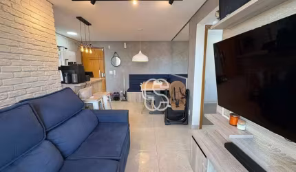 Apartamento com 2 dormitórios à venda, 56 m² por R$ 369.900,00 - Parque Continental I - Guarulhos/SP