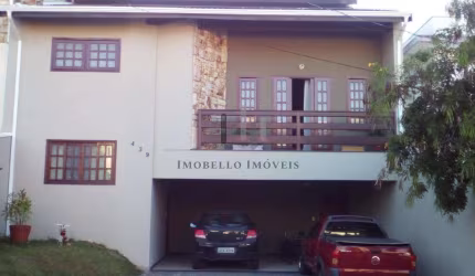 Venda | Casa com 304,00 m², 3 dormitório(s), 2 vaga(s). Roncáglia, Valinhos