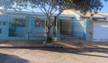 Casa à venda em Campinas, Parque Taquaral, com 3 quartos, com 191 m²