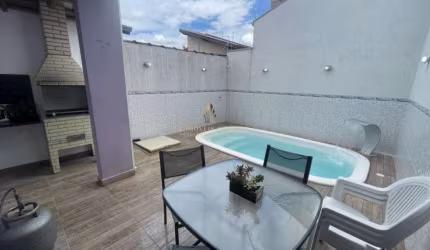 Sobrado com 3 quartos, 150m², à venda em Taubaté, Residencial Novo Horizonte