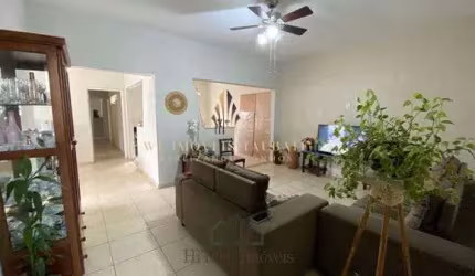 Casa com 3 quartos, 225m², à venda em Taubaté, Parque Residencial Bom Conselho