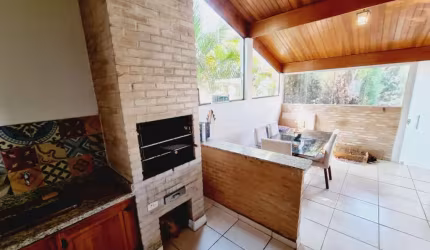 Casa de condomínio à venda em Taubaté, Jardim Hípica Pinheiro, com 3 quartos, 180m²