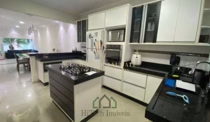 Casa à venda 4 Quartos, 4 Vagas, 450M², Jardim Ana Rosa, Taubaté - SP