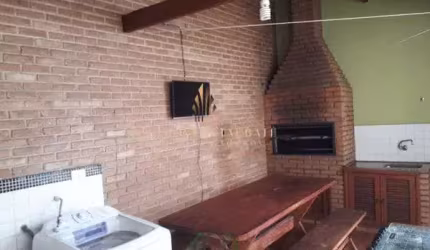Casa à venda 3 Quartos, 2 Vagas, 250M², Jardim Independência, Taubaté - SP
