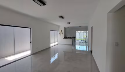 Casa de condomínio com 3 quartos, 181m², à venda em Taubaté, Jardim dos Estados