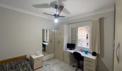 Casa com 3 quartos, 244m², à venda em Taubaté, Jardim Maria Augusta