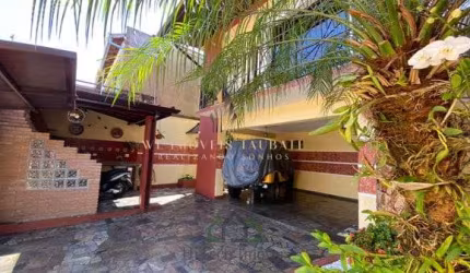 Casa à venda 4 Quartos, 3 Vagas, 280M², Centro, Taubaté - SP