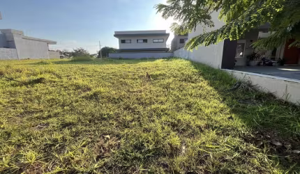 Terreno em Condomínio, 350m², à venda em Taubaté, Piracangaguá