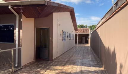 Casa à venda em Taubaté, Jardim Gurilândia, com 3 quartos, 140m²