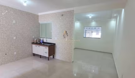 Casa à venda em Taubaté, Jardim Continental, com 2 quartos, 74m²