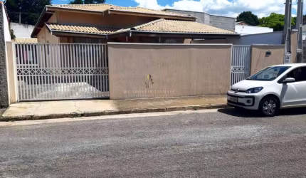 Casa à venda em Taubaté, Granjas Rurais Reunidas São Judas Tadeu, com 3 quartos, 200m²