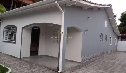 Casa à venda em Taubaté, Jardim Gurilândia, com 3 quartos, 150m²