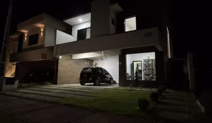 Sobrado em condomínio à venda, no Residencial Ágata - Vale dos Cristais,  em Taubaté, Vale dos Cristais, com 3 quartos, 220m²