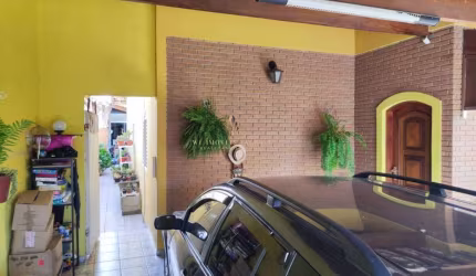 Casa à venda em Taubaté, Parque São Cristóvão, com 2 quartos, 90m²